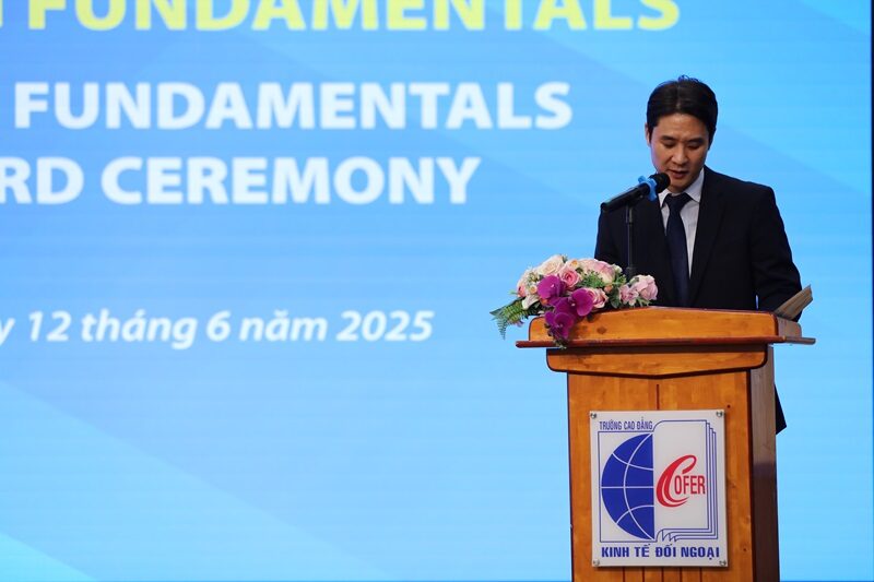 137 Sinh Viên Khóa 27 Nhận Bằng Tốt Nghiệp Digital Marketing – Cao đẳng Cofer