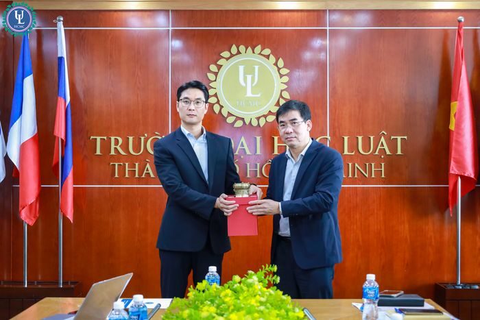 Chương trình TESOL trực tuyến – Cột mốc hợp tác giáo dục toàn cầu giữa Glen College và Cofer College