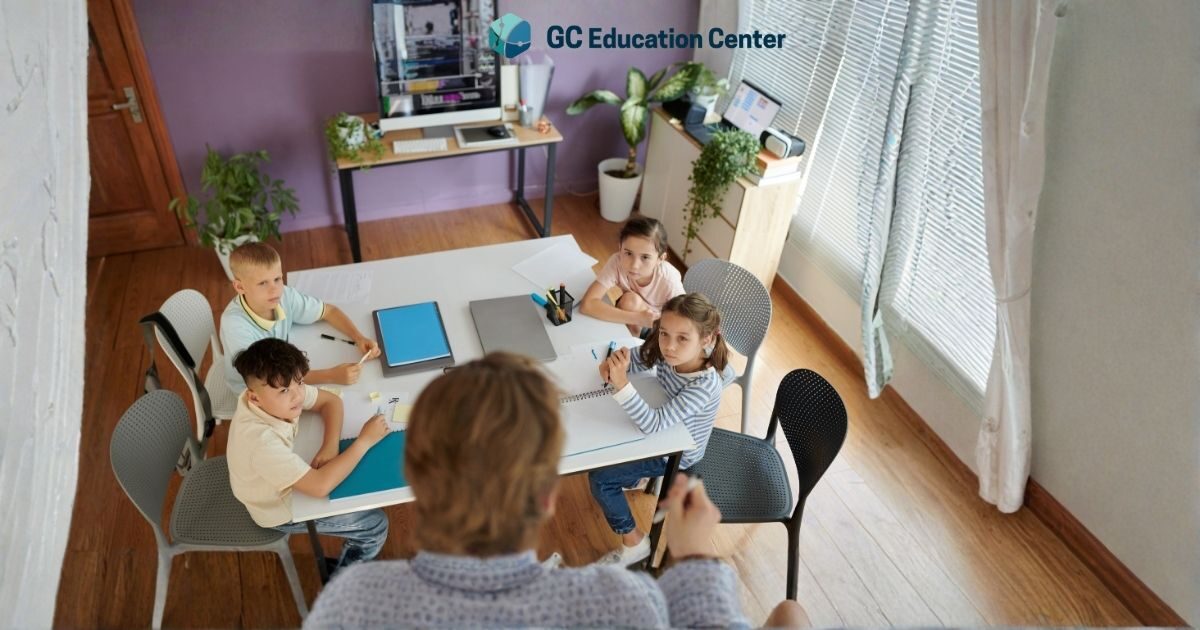 Thành thạo Pairwork & Groupwork Phân bổ thông minh để lớp học TESOL hiệu quả