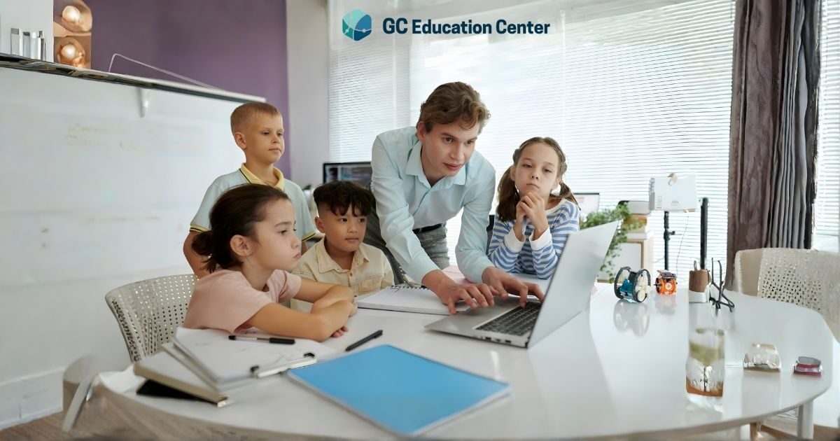 Thành thạo Pairwork & Groupwork Phân bổ thông minh để lớp học TESOL hiệu quả