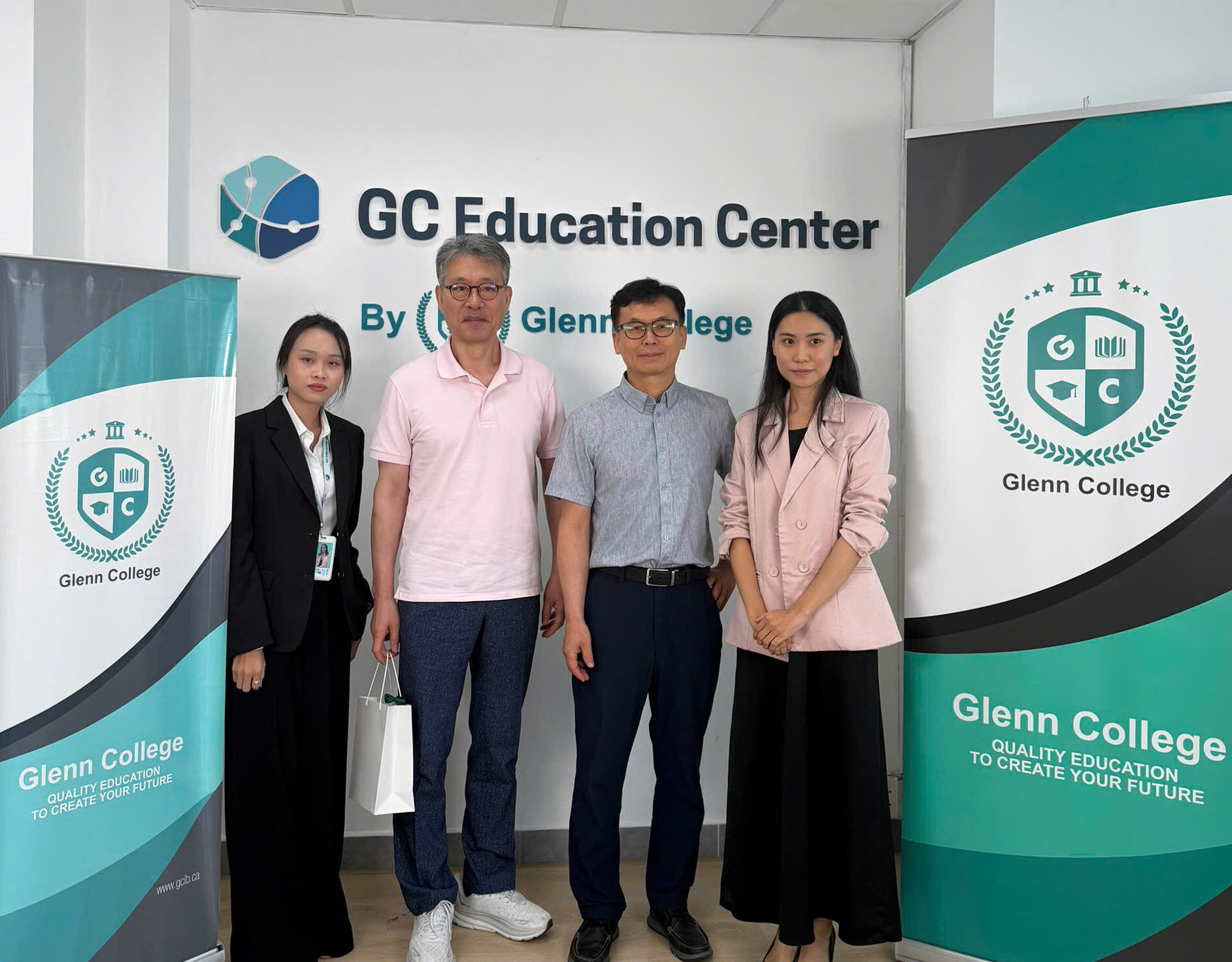 Đại diện 2 bên của GC Education Center và Đại Học Sahmyook